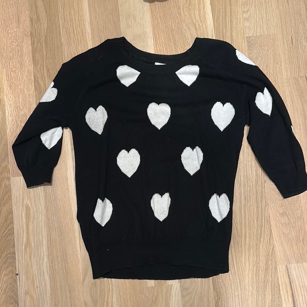 Black Heart Pattern Sweater